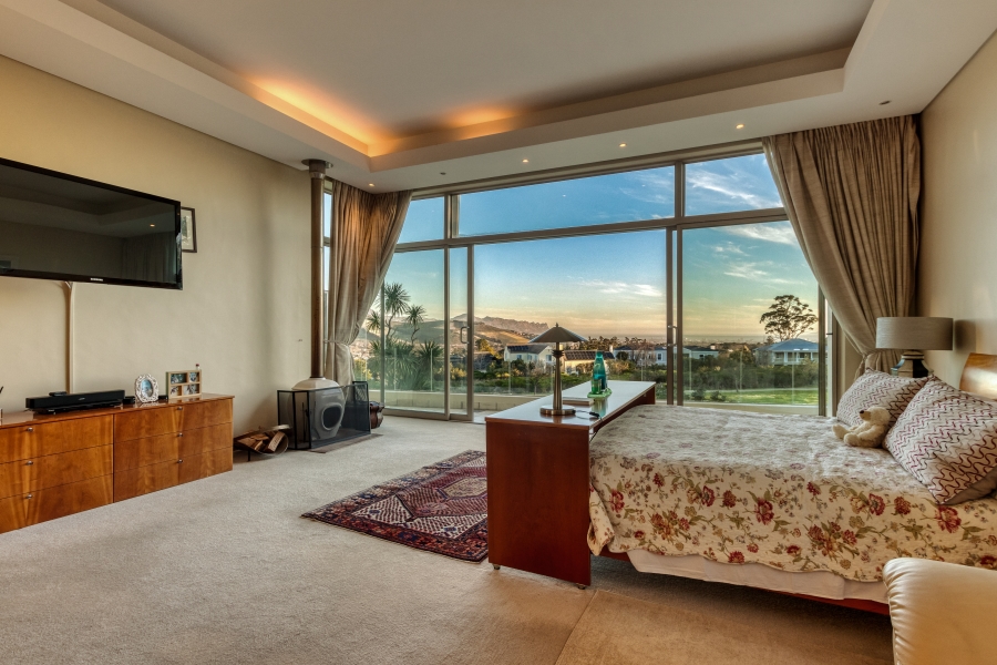 5 Bedroom Property for Sale in Erinvale Golf Estate Western Cape